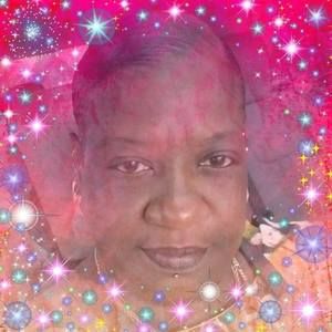 Meet your Posher, Celena